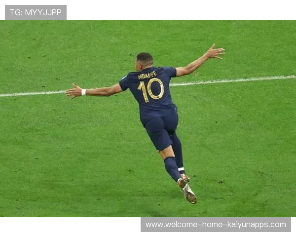 世界杯姆巴佩世界波甩开防守者跻身经典瞬间